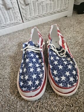 Women's Patriotic Star Canvas Shoes - Red, White & Blue